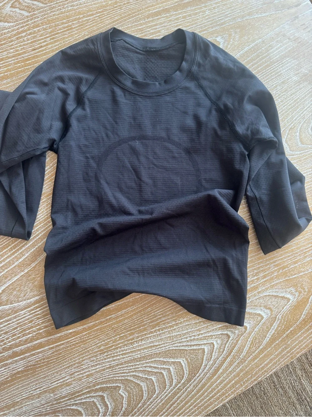 Lululemon swiftly tech long sleeve size 2 - gently worn
